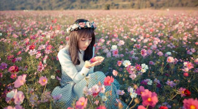 塔羅占卜他還在等我嗎