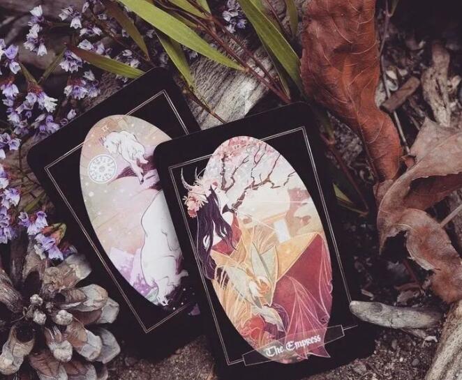 神諭卡和塔羅牌的區別